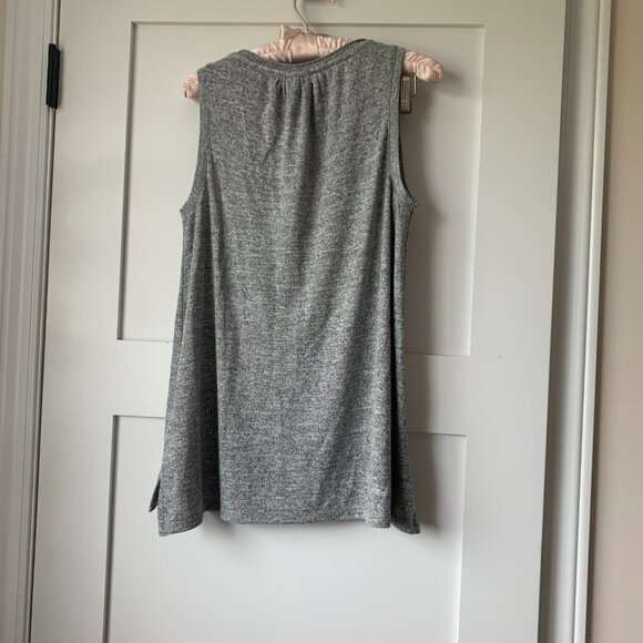 NWT Gap Grey Loose Tank Top - Picture 3 of 4